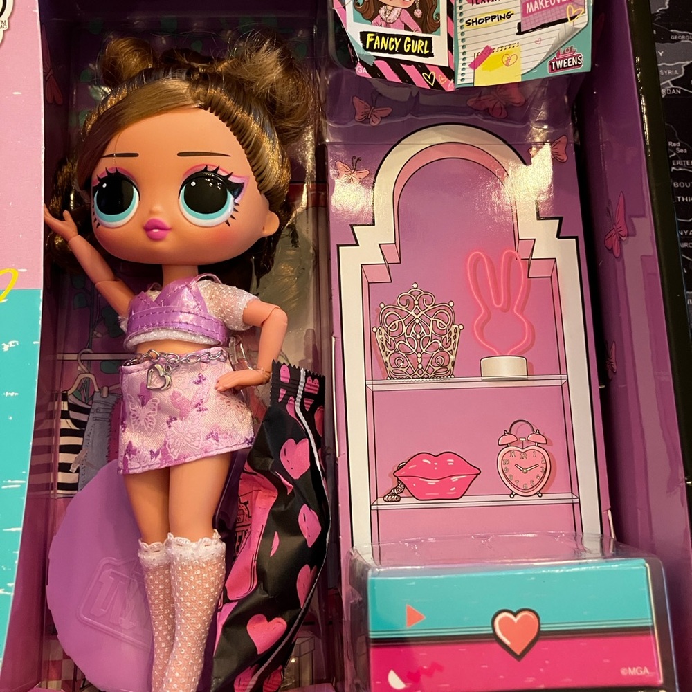 LOL Surprise Fashion Doll with Accessories